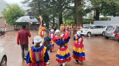 लेक सिटी वेलफेयर क्लब द्वारा आयोजित 'हरेला महोत्सव' कार्यक्रम में पहुचे शहरी विकास मंत्री राम सिंह कैड़ा भव्य स्वागत
Ram Singh Kaira #nainital #nainital_the_city_of_lakes #nainitaldiaries #BJPGovernment #ramsinghkaira