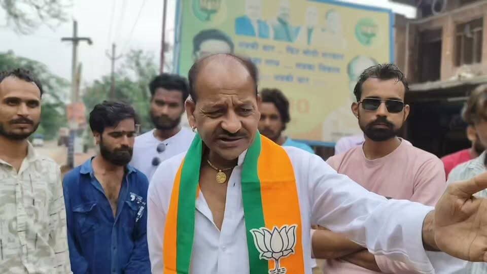 ललितपुर - पनारी: 40 साल से भाजपा से जुड़ी पूर्व नगर उपाध्यक्ष ने जताई नाराजगी, संगठन में चर्चा तेज
#Lalitpur #Panari #BJP #PoliticalNews #Bundelkhand #BreakingNews #UttarPradesh #IndiaDabangNews
