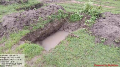 जल गंगा संवर्धन अभियान के दौरान ग्राम पंचायत मचामऊ में बनाए गए कंटूर ट्रेंच से हो रहा प्रभावी जल संरक्षण
RM: https://t.co/tc1uq88pi1
#Narsinghpur https://t.co/glEGnlTzkt