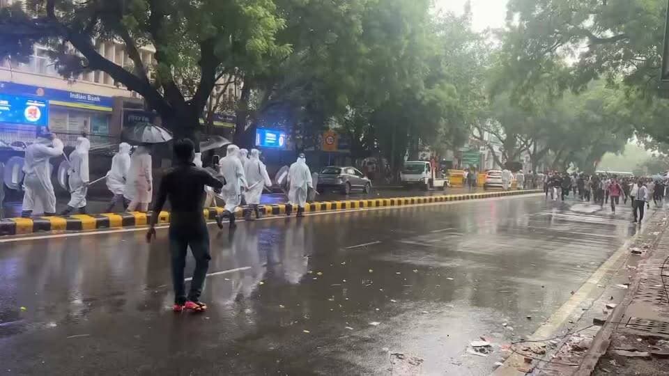 #delhi छात्र काफी संख्या में जंतर मंतर पर पहुंच रहे है, लगातार आना जारी है,
#delhi
#DelhiPolice
#viralreels
#KhabarExpert