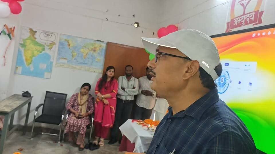 मुख्यमंत्री अभ्युदय योजना 2026-27 का हुआ शुभारंभ | खबरें अभी तक
#मुख्यमंत्रीअभ्युदययोजना #AbhyudayaYojana #UPGovernment #Mau #Education #खबरेंअभीतक #KhabareAbhiTak