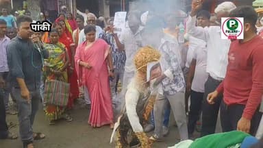 #पांकी: आइसा छात्र नेताओं ने केंद्रीय शिक्षा मंत्री धर्मेंद्र प्रधान का किया पुतला दहन।