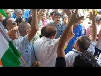 बड़ी संख्या में कांग्रेसी सड़कों पर उतरे, स्टूडेंट्स के भविष्य के साथ खिलवाड़ को लेकर आक्रोश
