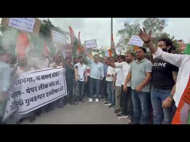 #खाचरियावास के नेतृत्व में सैकड़ों कार्यकर्ताओं ने #धर्मेंद्र #प्रधान का पुतला फूंका,
