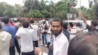 पटना में धर्मेंद्र प्रधान के स्थिति को लेकर भारी बवाल पुलिस और छात्र आमने-सामने।
Samrat Choudhary Patna Police #BiharPolice #BiharNews #patnabihar #patna