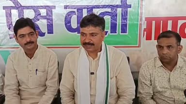 #अलवर जूली बोले- निर्दोष हजारों-लाखों छात्रों पर लाठियां बरसाई: 150 से ज्यादा पेपर लीक हुए, एक को भी सजा नहीं: अब फास्ट-ट्रैक कोर्ट खोलने की कह रहे