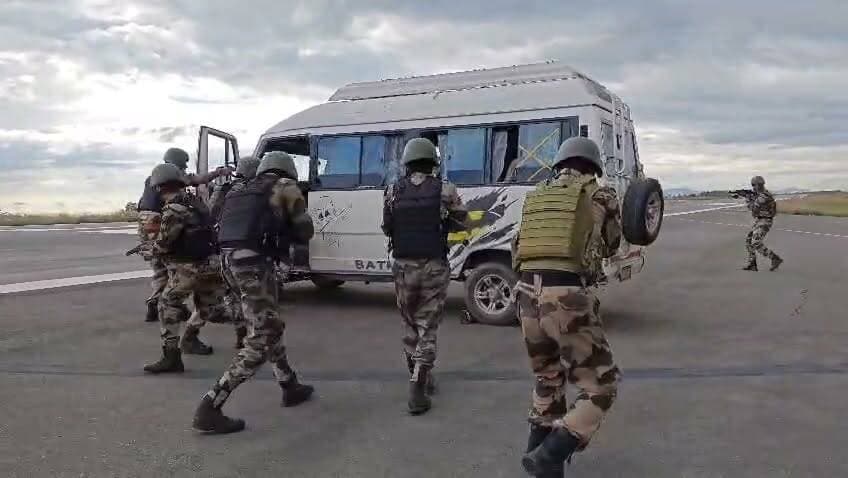 सिविल विमान क्षेत्र शिमला पर वीरवार को एंटी-हाईजैकिंग मॉक एक्सरसाइज-2026 का आयोजन
#Shimla #AntiHijacking #MockExercise2026 #CivilAviation #AirportSecurity #SecurityDrill #DisasterManagement #EmergencyResponse #HimachalPradesh #NewsHimachalNow