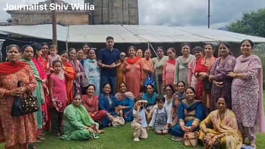 तारा माता महिला मंडल बैजनाथ ने बाबा बैजनाथ के दरबार में सभी श्रद्धालुओं को खीर प्रसाद वितरित कर किया भोले बाबा का गुणगान **महिला मंडल द्वारा समय-समय पर किए जाते हैं सामाजिक और धार्मिक कार्य#journalistshivwalia #baijnathtemple #highlightseveryone Part 8