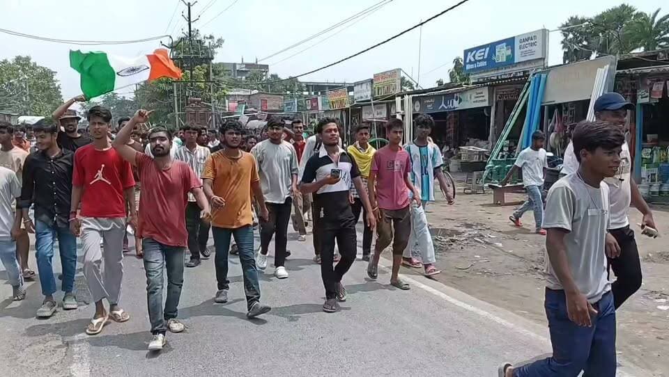 Patna. Delhi के बाद लालगंज में नीट पेपर लीक मामले में जबरदस्त प्रदर्शन #StudentPower #लालगंज