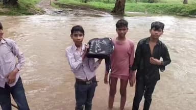 #सिंगरौली पुल के अभाव में जीर- और आसपास के कई गाँव अवराटोला के ग्रामीण परेशान, बारिश में थम जाता है आवागमन बिजली सड़क...