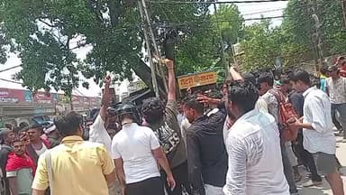 #छपरा: पेपर लीक मामले को लेकर आज छात्रों का प्रदर्शन.. #live
