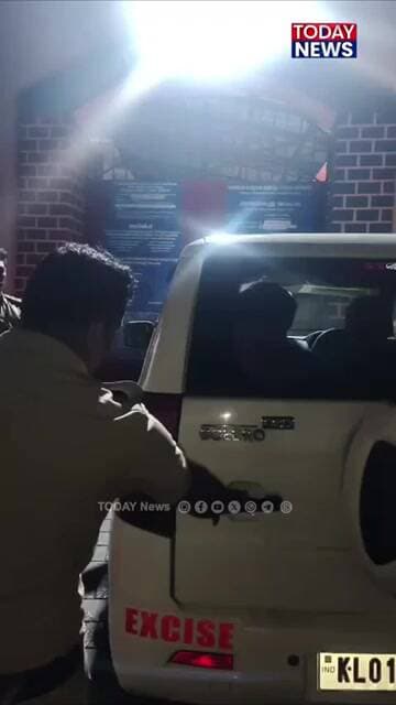എക്സൈസിന്റെ വാഹനമിടിച്ചിട്ട് രക്ഷപ്പെട്ടയാളെ ഒളി സങ്കേതത്തിൽ നിന്നും പിടികൂടി