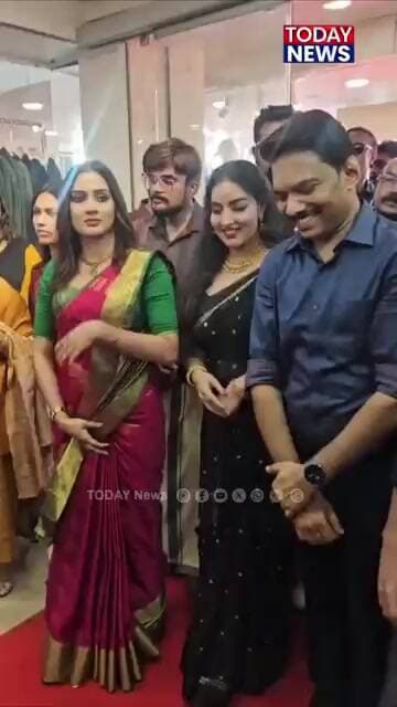മാളവികയും അദിഥി രവിയും ഒന്നിച്ച് പെരിന്തൽമണ്ണയിൽ എത്തിയപ്പോൾ