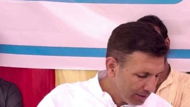 देश के सबसे बिजनरी लीडर भारत के सुनहरे भविष्य आदरणीय #Akhilesh_Yadav जी