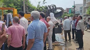 सेक्टर-55 में बवाल!
गोकुलम सोसायटी को बिजली देने का जोरदार विरोध...
#lakshayaindianewsfollowers
#lakshayaindianews
#viralreelsシ
#vairalreels
#nit86faridabad
#nit86
#vairalpost
#Hudda
#secter55
#DHBVN
#gokulamgrand
#gokulams