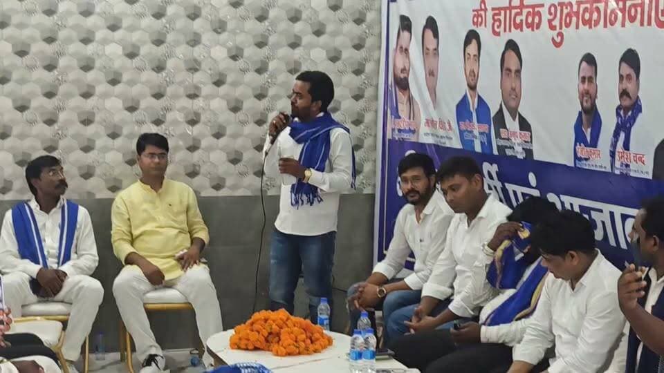 स्थापना दिवस समारोह में भीम आर्मी/पीके सागर #खबरेंअभीतक #KhabareAbhiTak #BhimArmy #भारतएकतामिशन #MauNews