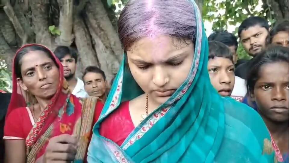 पति ने अपने पत्नी को प्रेमी संग घर में पकड़ा फिर पति ने प्रेमी संग पत्नी से कर दी शादी..?
#lovestory #अजबप्रेमकीगजबकहानी #bihar #news11live