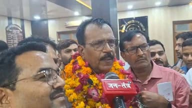 सेंट्रल बार एसोसिएशन रायबरेली के चुनाव में सुरेश चंद्र यादव जी को अध्यक्ष पद में जो जो अमूल्य मत दिया है उसके लिए अधिवक्ता बंदुओ को बहुत-बहुत धन्यवाद🙏🙏
#shorts #reels #raebareli #akhileshyadav #advocate