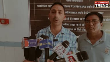 रामनगर के कुनखेत में बाघ का हमला | घास काटने गई 65 वर्षीय महिला गंभीर घायल | हाईयर सेंटर रेफर
#TigerAttack #Ramnagar #Kunkhet #Uttarakhand #Corbett #Wildlife #BreakingNews #Tiger #Nainital #UttarakhandNews #CourageReports #HindiNews #ForestDepartment #ViralNews #LatestNews #बाघ_का_हमला #रामनगर #उत्तराखंड #ब्रेकिंग_न्यूज़ #कुनखेत