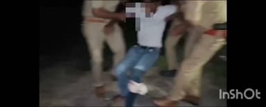 #थाना कासिमाबाद व थाना नोनहरा पुलिस की संयुक्त टीम द्वारा कुख्यात एवं शातिर अपराधी इमरान उर्फ भोंदू पुलिस मुठभेड में घायल/गिरफ्तार कब्जे से 01 अदद तमंचा 315 बोर 01 अदद जिन्दा कारतुस 315 बोर व 01 अदद मो0सा0 सुपर स्प्लेंडर बरामद ।*
अपराध एवं अपराधियों के विरुद्ध चलाये जा रहे अभियान के तहत आज दिनांक 28.07.2026 को प्रभारी निरीक्षक थाना कासिमाबाद मय हमराह द्वारा बेद बिहारी पोखरा पर चेकिंग के दौरान संदिग्ध व्यक्ति मोटर साइकिल से आता हुआ दिखाई दिया जिसको रोकने का प्रयास किया गया तो पुलिस वालो को देखकर वापस अटवा मोड की तरफ भागने लगा तभी प्रभारी निरीक्षक कासिमबाद द्वारा थानाध्यक्ष नोनहरा को अवगत कराया गया जो महेशपुर कला में मौजूद थे, तभी संदिग्ध ब्यक्ति ग्राम कागजीपुर की तरफ भागने लगा कि आगे सड़क पर तीव्र मोड़ होने के कारण मोड़ पर मोटरसाइकिल सहित गिर गया अपने आप को घिरा पाकर पुलिस पार्टी पर जान से मारने की नियत से अपने पास रखे असलहे से फायर किया कि आत्मरक्षार्थ में पुलिस के द्वारा फायर किया जो संदिग्ध व्यक्ति के बायें पैर के घुटने के नीचे गोली लगी । मौके पर पहुँचकर नाम पता पुछा गया तो अपना नाम इमरान उर्फ भोंदू पुत्र इरसाद निवासी नोनहरा (भटोली) थाना नोनहरा जनपद गाजीपुर उम्र 22 वर्ष बताया जिसके *कब्जे से 01 अदद तमंचा 315 बोर व 01 जिन्दा कारतुस व 01 अदद मोटरसाइकिल बिना नम्बर सुपर स्पेण्डर* बरामद हुआ । गिरफ्तारी एवं बरामदगी के आधार पर थाना कासिमाबाद पर मु0अ0सं0--295/2026 धारा-109(1) बीएनएस व 3/25/27 आर्म्स एक्ट का अभियोग पंजीकृत किया गया । घायल अभियुक्त इमरान उर्फ भोंदू के जीवन सुरक्षार्थ हेतु सी0एच0सी0 कासिमाबाद उपचार हेतु भेजा गया । अन्य विधिक कार्यवाही प्रचलित है ।
*गिरफ्तार अभियुक्त का नाम व पताः –*
*1* .इमरान उर्फ भोंदू पुत्र इरसाद निवासी नोनहरा (भटोली) थाना नोनहरा जनपद गाजीपुर उम्र 22 वर्ष
*अभियुक्त का अपराधिक इतिहास—*
01.मु0अ0सं0 -295/2026 धारा-109(1) बीएनएस व 3/25/27 थाना कासिमाबाद जनपद गाजीपुर
2. मु0अ0सं0 -06/25 धारा-3/5ए/8 गो0नि0अधि0 व 11 पशु क्रुरता अधि0 थाना नरही जनपद बलिया
3. मु0अ0सं0 -373/25 धारा-3/5ए/8 गो0नि0अधि0 व 11 पशु क्रुरता अधि0 थाना रसडा जनपद बलिया
4. मु0अ0सं0 -185/22 धारा-60 अबकारी अधि0 थाना नोनहरा जनपद गाजीपुर
5. मु0अ0सं0 -76/24 धारा-115(2)/351(3)/352 बीएनएस व 3(1)द/ध 3(2) Va SC/ST थाना नोनहरा जनपद गाजीपुर
6. मु0अ0सं0 -311/25 धारा-352/351(3) बीएनएस थाना नोनहरा जनपद गाजीपुर
7. मु0अ0सं0 -172/21 धारा-323/504/506 भादवि0 थाना नोनहरा जनपद गाजीपुर
8. मु0अ0सं0 -210/25 धारा-3/5ए/8 गो0नि0अधि0 व 109(1)/3(5) बीएनएस व 3/25/27 थाना बिरनो जनपद गाजीपुर
*गिरफ्तार करने वाली पुलिस टीम –*
*1* .प्र0नि0 राजेश त्रिपाठी मय हमराह थाना कासिमाबाद गाजीपुर ।
*2* .थानाध्यक्ष श्री विवेक कुमार तिवारी मय हमराह थाना नोनहरा गाजीपुर