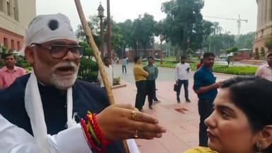 सड़क से लेकर सदन तक गूंजेगी छात्रों की आवाज। छात्र-युवाओं के प्रदर्शन पर हुए लाठीचार्ज को लेकर सरकार पर तीखा हमला। "बच्चों पर पड़ी हर लाठी का हिसाब सरकार को देना होगा।" युवाओं के अधिकारों और री-नीट की मांगों को लेकर हर मंच पर संघर्ष जारी रखने का संकल्प।#StudentsProtest #JusticeForStudents #YouthPower #paperleak Public Ki Awaz - News