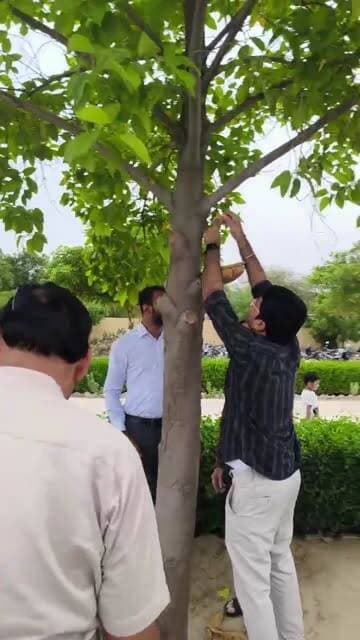 डॉ APJ अब्दुल कलाम स्टेडियम में भारत विकास परिषद के द्वारा किये गए कार्यो का EO बब्बू जी ने किया अवलोकन