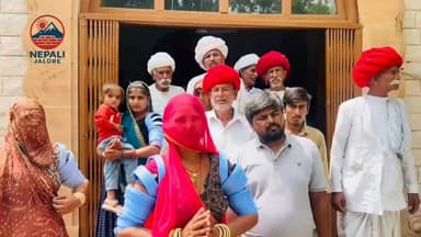 अमृत देवासी हत्याकांड के दूसरे दिन भी धरना जारी, सीएम के नाम सौंपा ज्ञापन : जालोर में स्वर्गीय अमृत देवासी हत्याकांड में दोषियों की गि#रफ्तारी और निष्पक्ष जांच की मांग को लेकर पीड़ित परिवार का धरना मंगलवार को दूसरे दिन भी जारी रहा। परिजनों व समाज के लोगों ने मुख्यमंत्री के नाम अतिरिक्त जिला कलेक्टर को ज्ञापन सौंपकर शेष आरोपियों की शीघ्र गि#रफ्तारी और मामले की उच्चस्तरीय जांच की मांग की। ज्ञापन में तीन वर्ष बाद भी सभी आरोपियों की गि#रफ्तारी नहीं होने पर चिंता जताते हुए दोषियों के खिलाफ सख्त कार्रवाई और पीड़ित परिवार को जल्द न्याय दिलाने की मांग की गई।