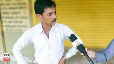 सागर - आपका गांव, आपकी सरकार: जानिए शासन की योजनाएं गांव के हर पात्र व्यक्ति तक कैसे पहुंच रही हैं | घाना सरपंच प्रतिनिधि से खास बातचीत
#GovernmentSchemes #VillageDevelopment #GramPanchayat #Sarpanch #RuralDevelopment #Sagar #SagarNews #MadhyaPradesh #HindiNews #LocalNews #JanKalyan #PublicWelfare #NewsUpdate #IndiaNews