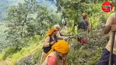ग्राम पंचायत फुंजा के वार्ड नंबर-2 के शाह क्षेत्र में ‘माँ के नाम एक पौधा’ अभियान के तहत पौधारोपण कार्यक्रम आयोजित किया गया
#kullutodaynews #himachalpradesh #himachalupdate #MediaPower #himachalkiawaaz #KTN #ATM #shimla #kullu #rampur