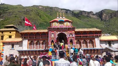 कीजिए बाबा केदार और बद्रीविशाल के दर्शन। सावन में देखिए धामो के ताजा हाल। #kedarnath #badrinath