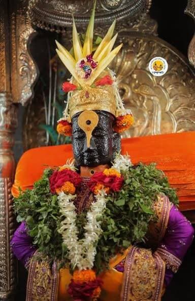 श्री विठ्ठल व रुक्मिणीमाता दर्शन पंढरपूर....
#vithalrakhumai #vithumauli #pandharpur #vithoba #vithai
