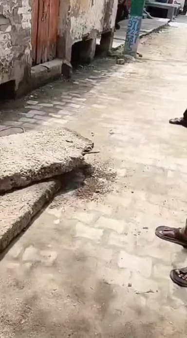 शाहजहांपुर के #तिलहर में पालिका द्वारा नालों की सिल्ट सफाई के लिए किया गया 22 लाख का टेंडर क्या पूरी तरह फर्जी था