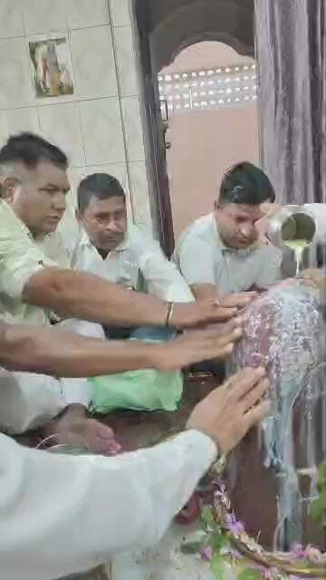 #गुरु पूर्णिमा के पावन अवसर पर गुढ़ा स्थित शिव मंदिर से सीधा प्रसारण। भाजपा के पदाधिकारियों द्वारा भगवान शिव की पूजा-अर्चना एवं गुरु पूर्णिमा पर्व का आयोजन। Haryana Vishwas News 24 के साथ।
#HVN24 #gurupunima2026