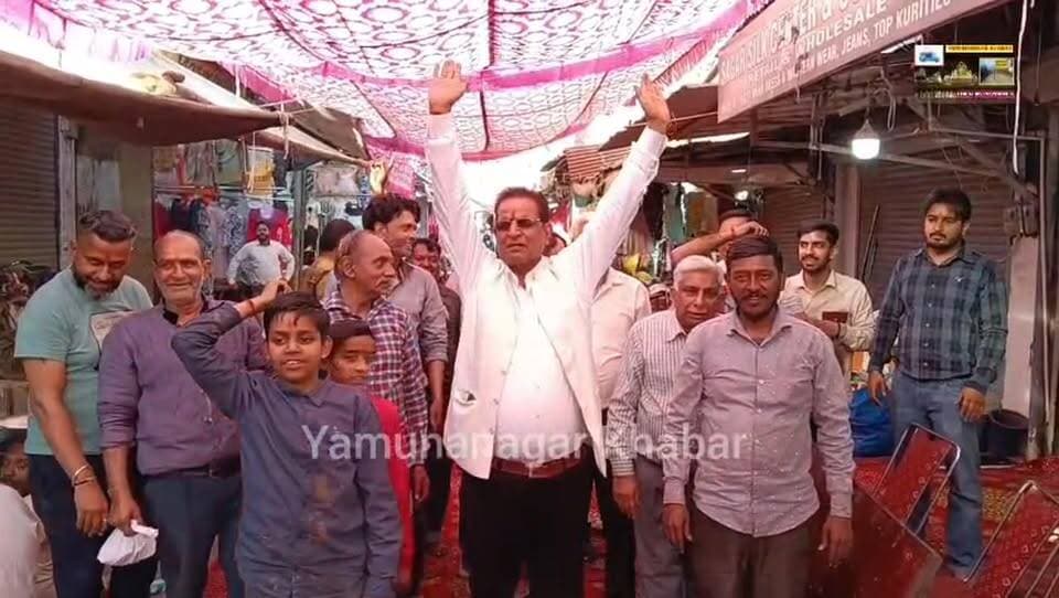 महाशिवरात्रि पर्व पर मीनाबाजार मे लगाया गया भंडारा