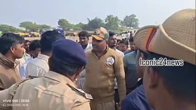 ಕರುನಾಡಿನ ಮಣ್ಣಿಗಾಗಿ ಎರಡೂ ರಾಜ್ಯಗಳ ಡುಶಂ ಡುಶಂ..!
*ಕರ್ನಾಟಕದ ಗಡಿ ಭಾಗಕ್ಕೆ ನುಗ್ಗಿ ಮರಳು ದೋಚುತ್ತಿರುವ ತೆಲಂಗಾಣ ದಂಧೆಕೋರರು..!*
*ಹಗಲು ರಾತ್ರಿ ಎನ್ನದೆ ನಮ್ಮ ಸಂಪತ್ತನ್ನೇ ಕೊಳ್ಳೆ ಹೊಡೆಯುತ್ತಿರುವ ದಂಧೆಕೋರರು..!*
*ಸ್ಯಾಂಡ್ ಮಾಫಿಯಾಕ್ಕಾಗಿ 2 ರಾಜ್ಯಗಳ ಪೋಲಿಸರ ನಡುವೆ ಕಾದಾಟ..!*
ಯಾದಗಿರಿ ಜಿಲ್ಲೆಯ ಗುರುಮಠಕಲ್ ತಾ. ಚೆಲ್ಲೇರಿ ಗ್ರಾಮದಲ್ಲಿ ಘಟನೆ..
ಚೆಲ್ಲೇರಿ ಹೊರವಲಯದಲ್ಲಿರುವ ಹಳ್ಳದ ಮರಳಿಗಾಗಿ ವಾಕ್ ಸಮರ..
ಗಡಿಭಾಗದ ಮರಳು ನಮ್ಮದು ಎಂದು ಕ್ಯಾತೆ ತೆಗೆಯುತ್ತಿರುವ ತೆಲಂಗಾಣ ಪೋಲಿಸರು..
ಸರ್ವೇ ಬೇಕಾದರೂ ಮಾಡಿಸೋಣ ಇದು ನಮ್ಮ ಮಣ್ಣು ಎಂದು ಪಟ್ಟು ಬಿಡದ ಕರ್ನಾಟಕ ಖಾಕಿ..
ತೆಲಂಗಾಣ ರಾಜ್ಯದ 3 ಟ್ರ್ಯಾಕ್ಟರ್ ವಶಕ್ಕೆ ಪಡೆದ ಕರ್ನಾಟಕ ಪೋಲಿಸರು..
ಒಟ್ಟಾರೆಯಾಗಿ ಎರಡೂ ರಾಜ್ಯಗಳ ನಡುವೆ ಮಣ್ಣಿಗಾಗಿ ಉದ್ವಿಗ್ನ ವಾತಾವರಣ ನಿರ್ಮಾಣ..