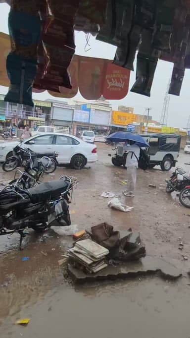 देचू में तेज हवाओं के साथ बारिश
#dechu