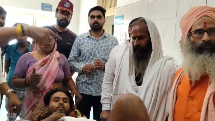 Nh 719 के प्रेड़ता कालिदास महाराज ने सडक हादसे में पीड़ित से की मुलाक़ात #bhind #Congress #CrimeNews #hadsa