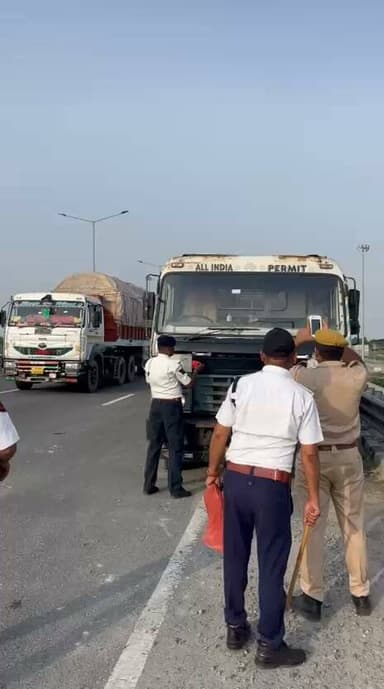 भारतमाला एक्सप्रेस-वे पर सांचौर यातायात पुलिस का एक्शन, अवैध पार्किंग करने वाले वाहनों पर कार्रवाई