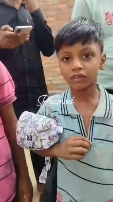 नेशनल हाईवे पर आधी रात दो मासूम लावारिस बच्चे मिले, कार सवार छोड़कर फरार