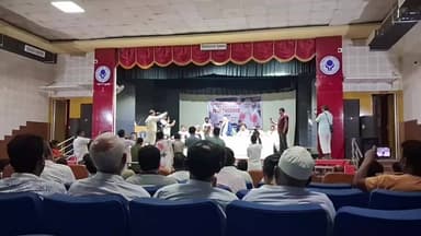 ♦️জনসভাখনতেই থোকাথুকি মাত আজমলৰ: "বিপৰ্যয়, সংকটৰ সময়ত হাজাৰ কোটি টকাও তুচ্ছ আছিল"
♦️বুকুৰ ক্ষোভ আৰু দুখ সামৰিব নোৱাৰি কান্দি পেলালে আজমলে!
♦️"মৌলানা আজমলৰ হিয়াভেকুৰা কান্দোন: 'মোৰ ওচৰত হাজাৰ কোটি থকা হ’লে বিপৰ্যয়ৰ বাবে সকলো দি দিলোহেঁতেন'"