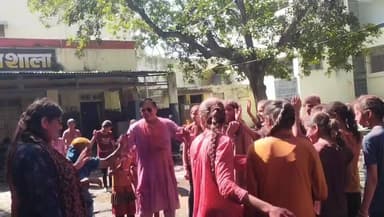 हिंदू बाल सेवा सदन में होली महोत्सव का आयोजन