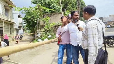 🚨हजारीबाग के पेलावल उत्तरी पंचायत में बड़ा सवाल! जब व्यवस्था नहीं सुनती, तो ग्रामीण खुद बनते हैं बदलाव की आवाज। देखिए ज़मीनी हकीकत LIVE। 🎥
: #Hazaribagh #Katkamsandi #Pelawal #GroundReport #JharkhandNews #FacebookLive #VillageIssues #RuralVoices
