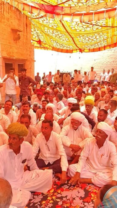 बालेसर में कांग्रेस की बैठक आयोजित