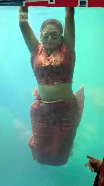Jal Pari ! Meena bajar