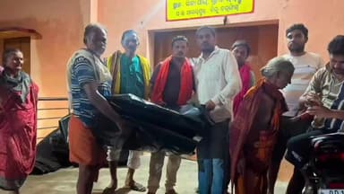 ଲୋଇସିଂହା: ବିନ୍ଧାପାଲିରେ ବନ୍ୟା ପ୍ରଭାବିତ ପରିବାରଙ୍କୁ ପ୍ରଶାସନ ପକ୍ଷରୁ ରିଲିଫ ସାମଗ୍ରୀ ବଣ୍ଟନ