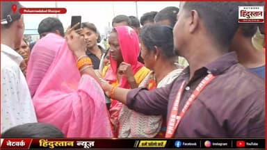गाजीपुर में पहुंचे थे योगी आदित्यनाथ देखिए कुछ भूल गई महिलाएं हम लोग को बोला गया था की रैली में पूरी सब्जी मिलेगा पर मिला नहीं 😂
#YogiAdityanath #YogiAdityanathReally #GhazipurGroundReport #Relly #tranding #HindiNews