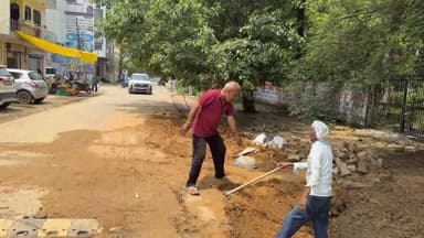 पलवल की न्यू कॉलोनी में फिर लीक हुई अडानी गैस पाइपलाइन, दो दिन में दूसरी घटना से लोगों में दहशत
#Palwal
#PalwalNews
#HaryanaNews
#GasLeak
#AdaniGas
#BreakingNews
#PublicSafety
#NewColonyPalwal
#LocalNews