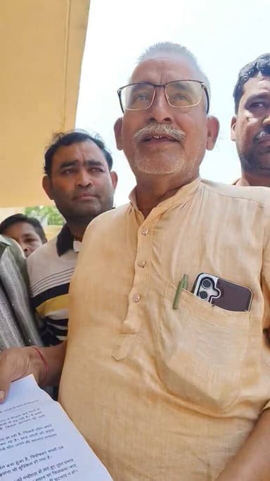 बालेसर में आवारा पशुओं की समस्या से परेशान पार्षद कैलाश जी सोनी ने क्या बोला सुनिए....