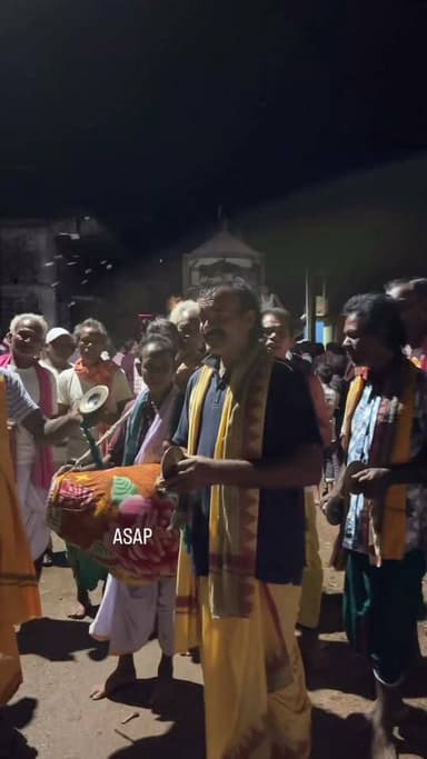 ଏକ ସୁନ୍ଦର କୀର୍ତ୍ତନ ଭିଡିଓ ଥରେ ନିହାତି ଦେଖନ୍ତୁ l ଭଲ ଲାଗିଲେ କମେଣ୍ଟ କରନ୍ତୁ l
#trendingreelsvideo #tending #facebookviral #facebookreels #facebookreelsviral #videoviral #viralreelsシ #videosvirales