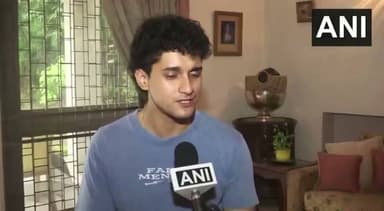 हम इसे स्वीकार नहीं करते" — CJP ने सुप्रीम कोर्ट के उस अंतरिम आदेश को खारिज कर दिया है जिसमें हिस्ट्री-शीटरों को राहत देने से इनकार किया गया था, और उन्होंने फिर से विरोध-प्रदर्शन शुरू करने की धमकी दी है।
=> ये CJP अब हद पार कर रहे हैं। उन्हें सुप्रीम कोर्ट पर भी भरोसा नहीं है और वे लगातार विरोध-प्रदर्शन की धमकी देते रहते हैं। शर्मनाक!
